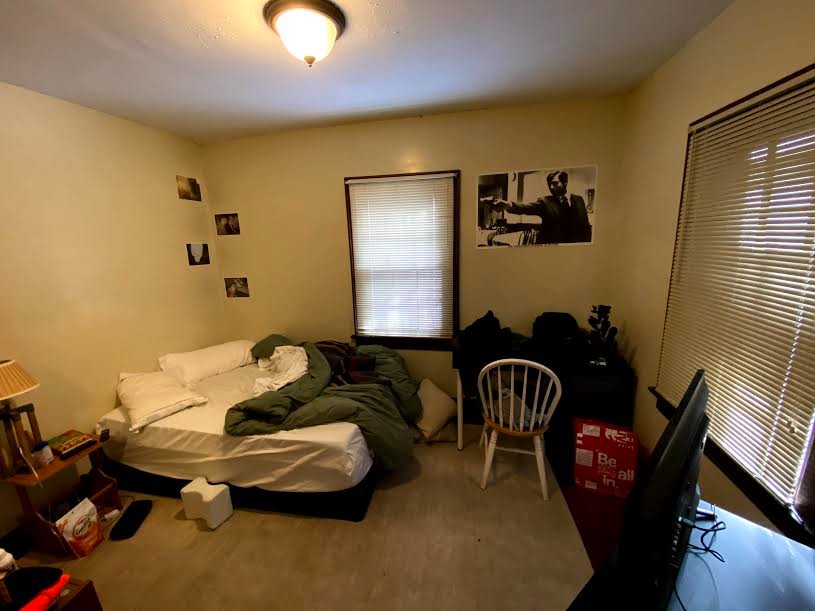 2054 Iuka Ave. B bedroom with two windows and ample space
