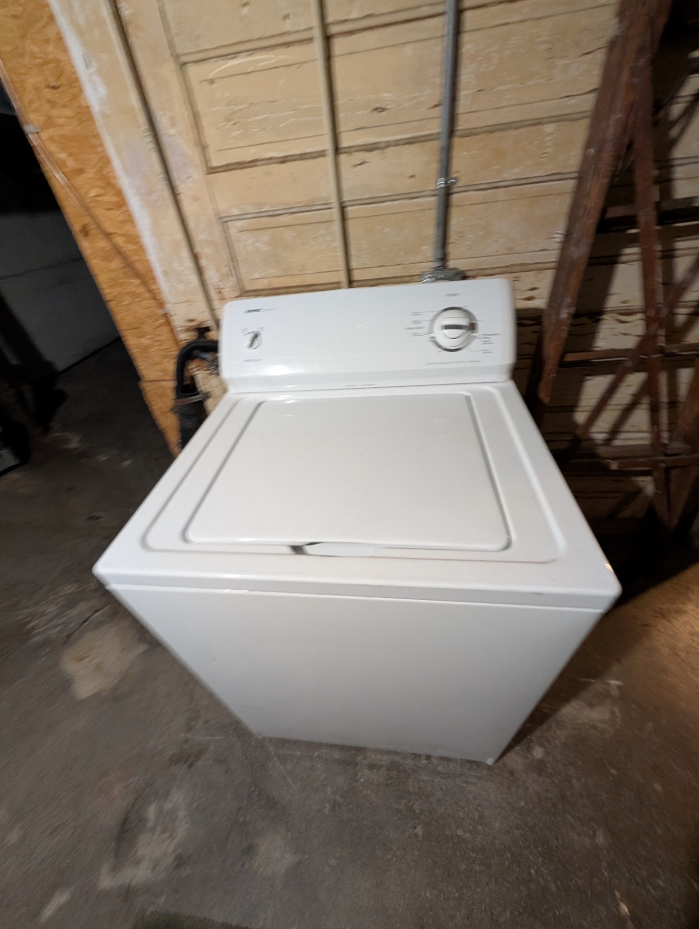 3338 Chestnut shared laundry washer